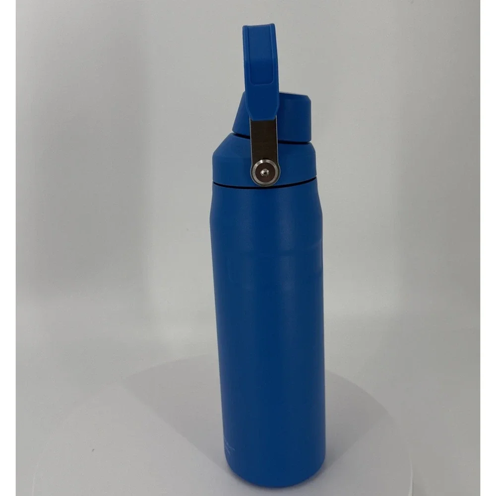Stanley 24oz IceFlow Aerolight Stainless Steel Fast Flow Water Bottle Blue - Picture 3 of 16